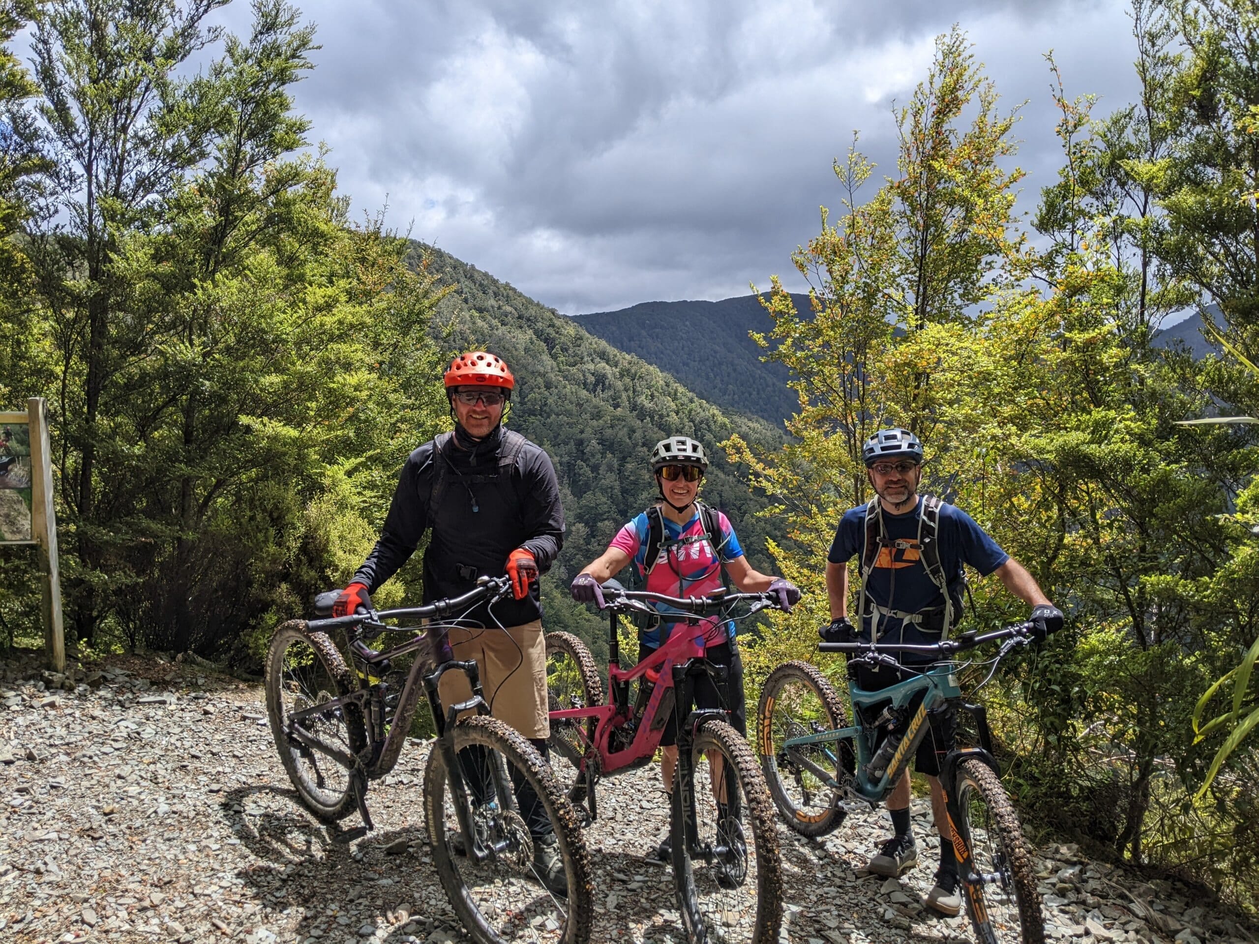 three mountain bikers on tour on the old ghost road